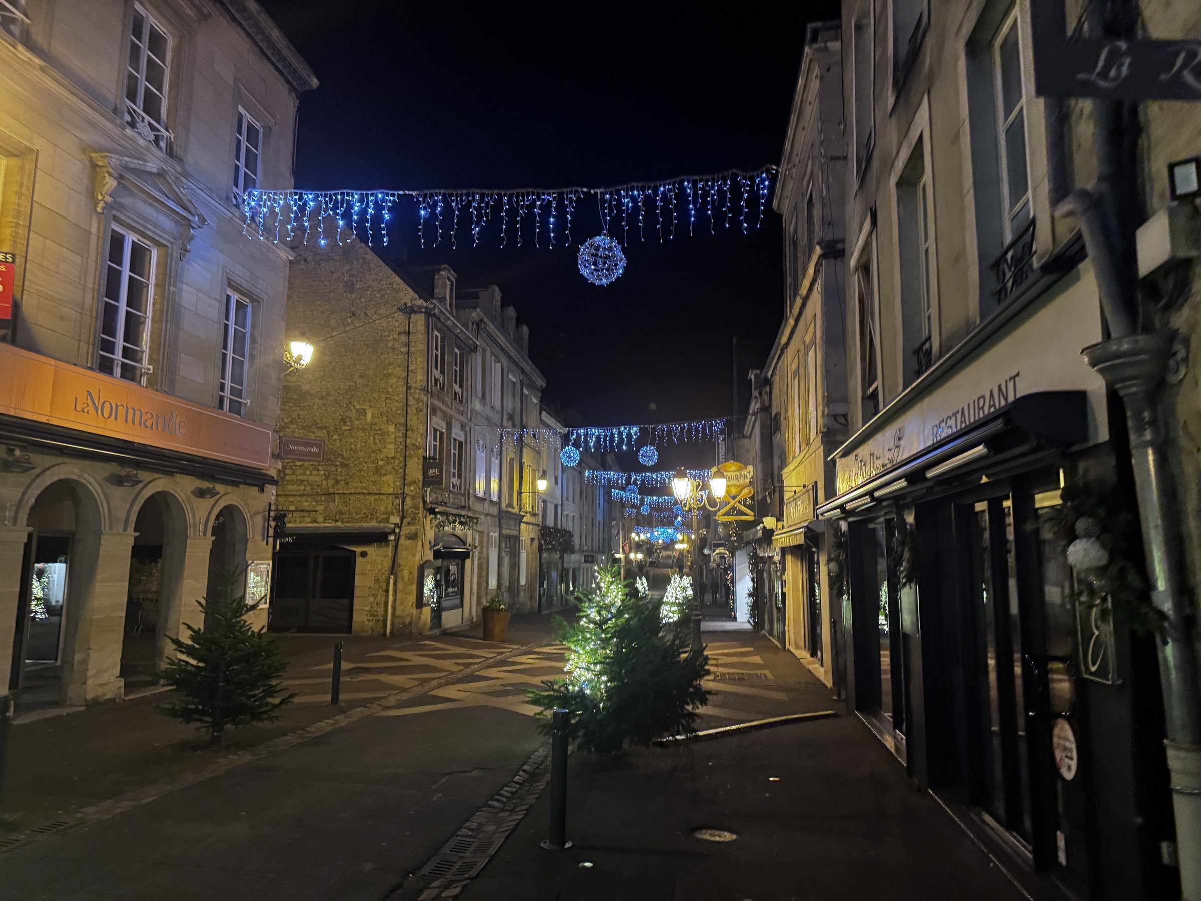 Bayeux at night
