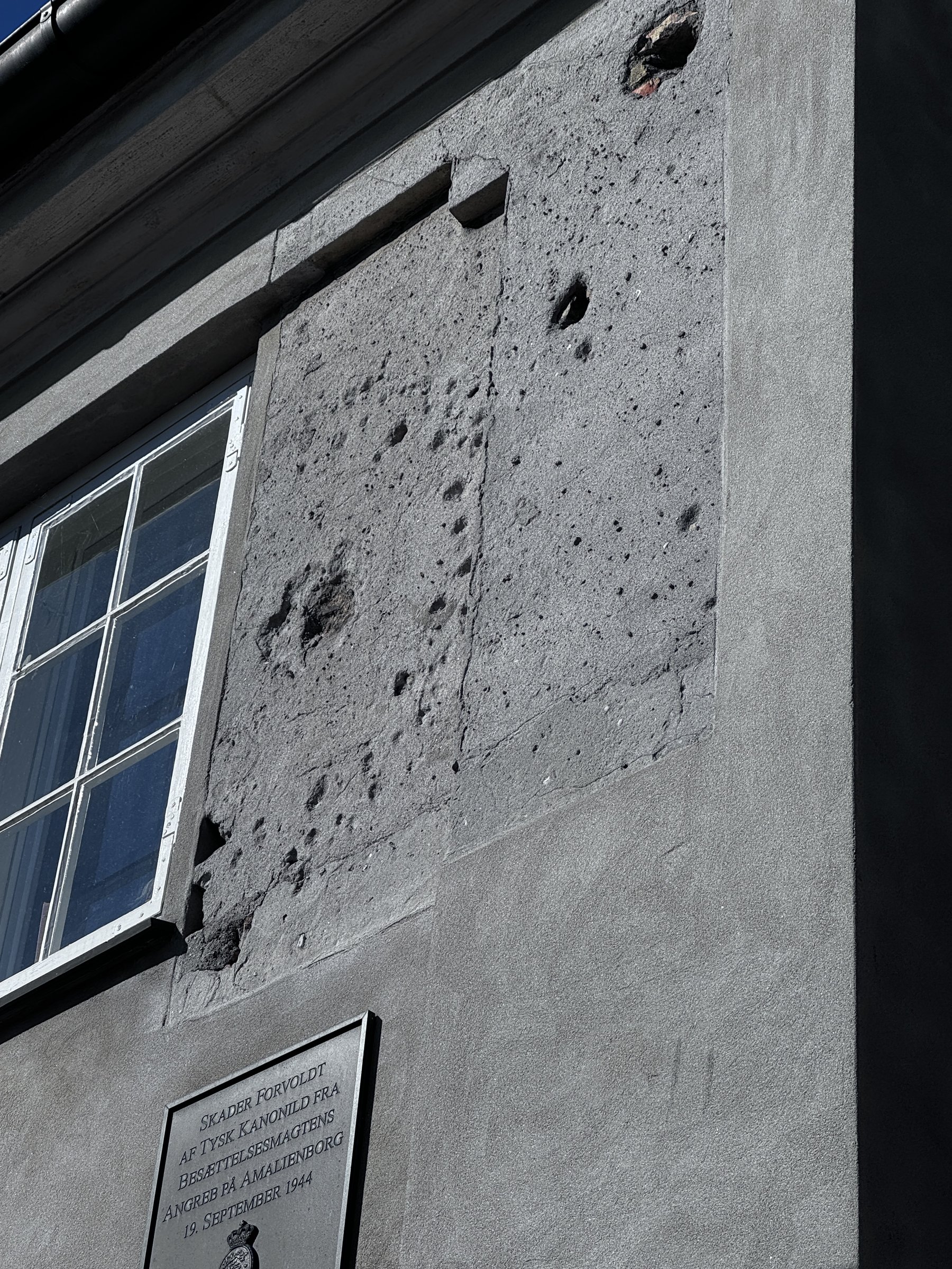 Wartime artifact, Amalienborg
