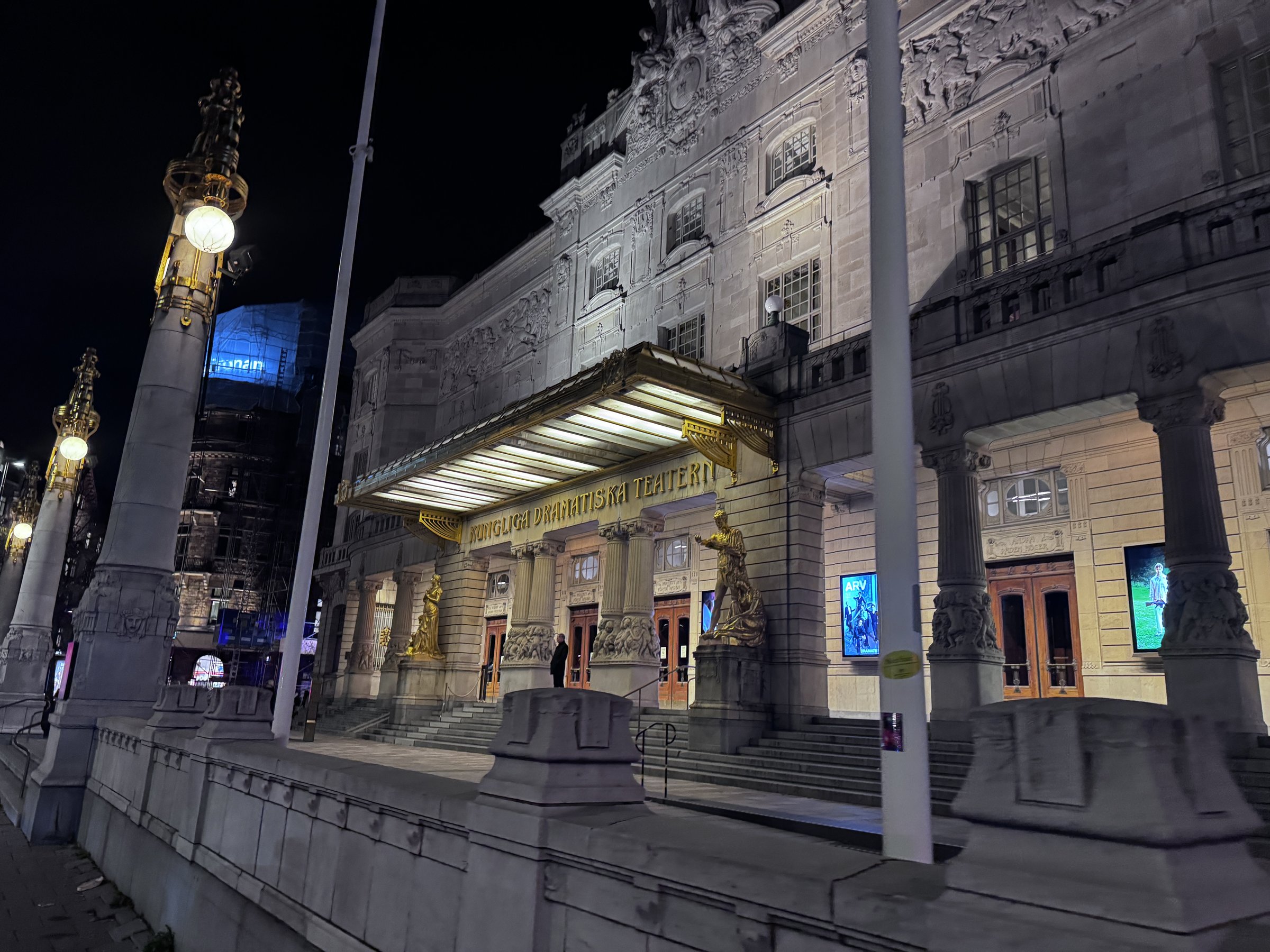 Dramaten at night